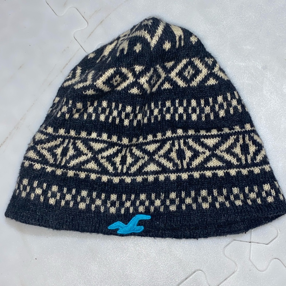 Hollister reversible winter hat